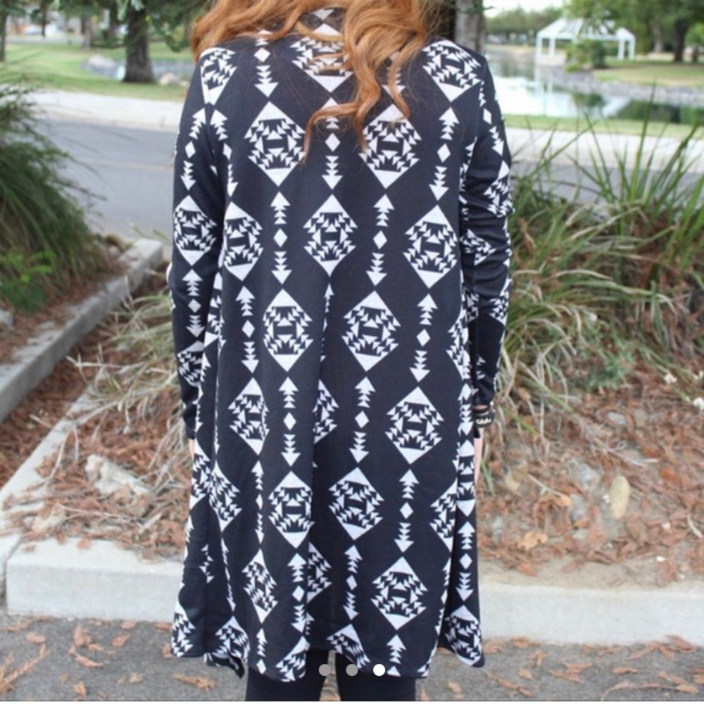 π New Cardigan - Aztec Print π - Picture 3 of 3